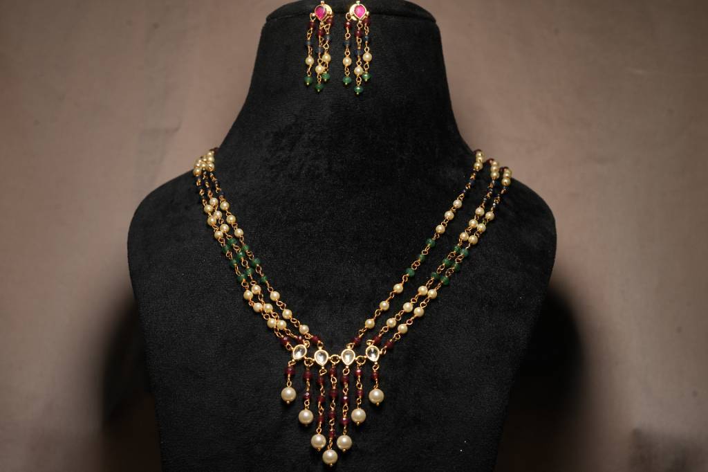 Kundan Necklace Set